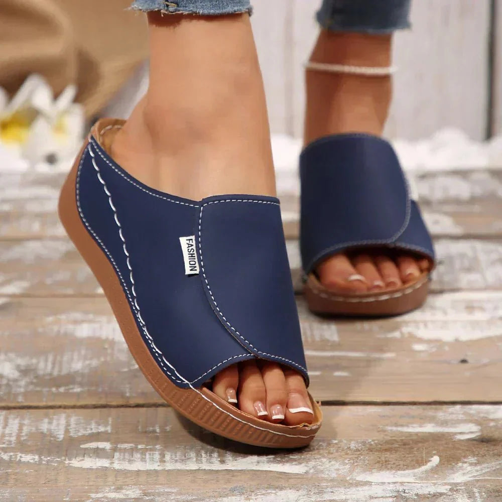 Navy Blue / 11