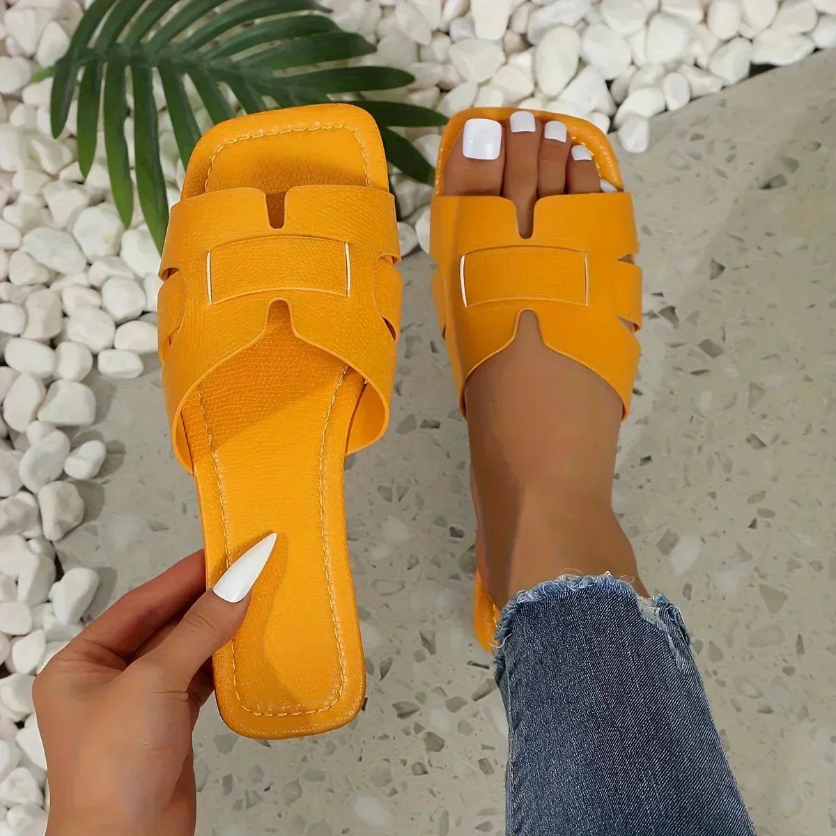 Yellow / 11